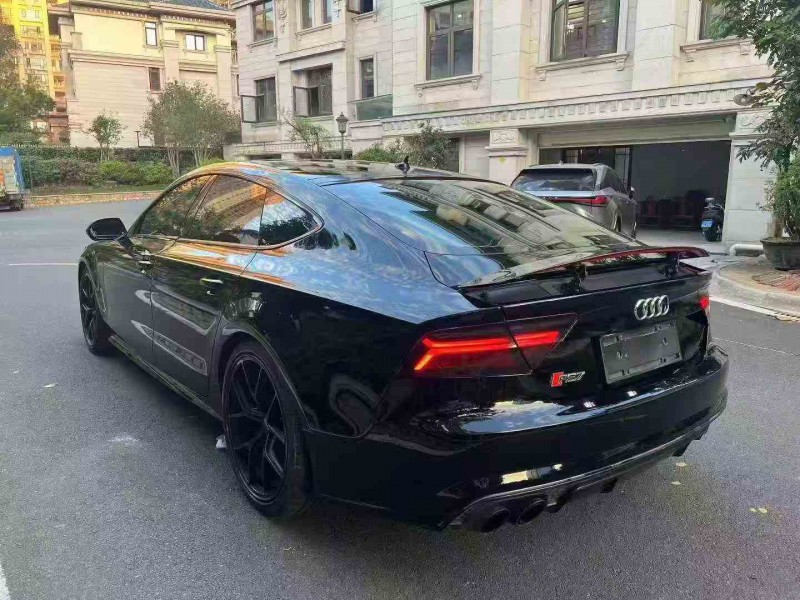 江门17年奥迪S77