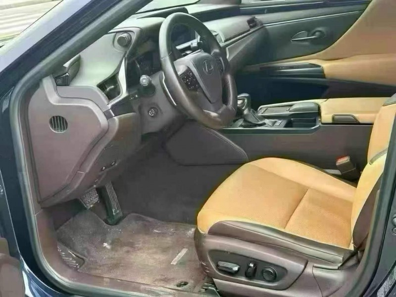 东莞19年雷克萨斯ES5