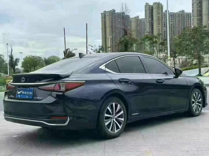 东莞19年雷克萨斯ES7