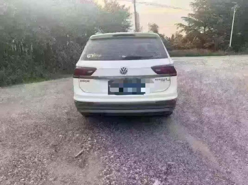 东莞18年大众途观9