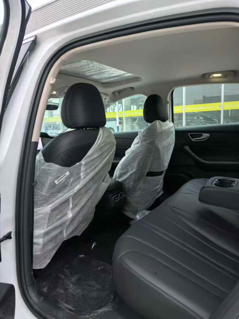 济宁25年荣威D76