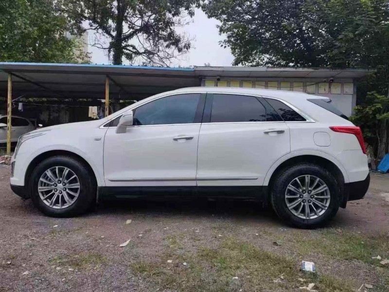 衡阳16年凯迪拉克XT58