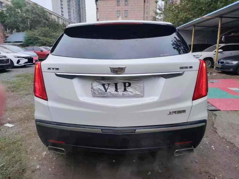 衡阳16年凯迪拉克XT59