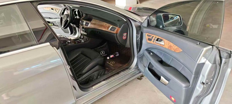 东莞14年奔驰CLS4