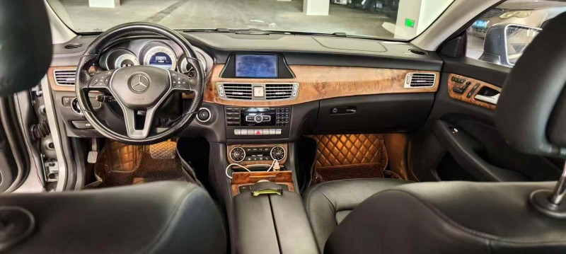 东莞14年奔驰CLS5