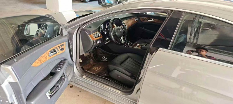 东莞14年奔驰CLS6