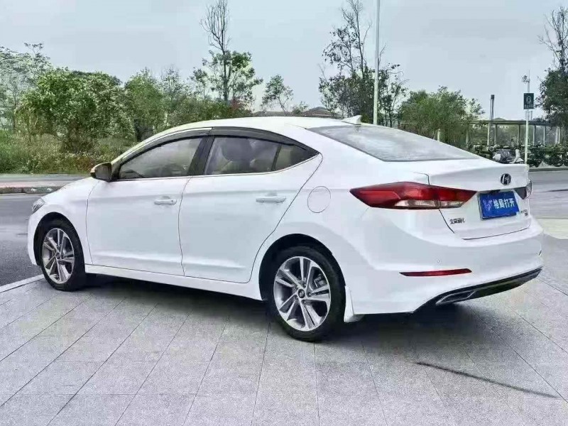 东莞17年现代领动8