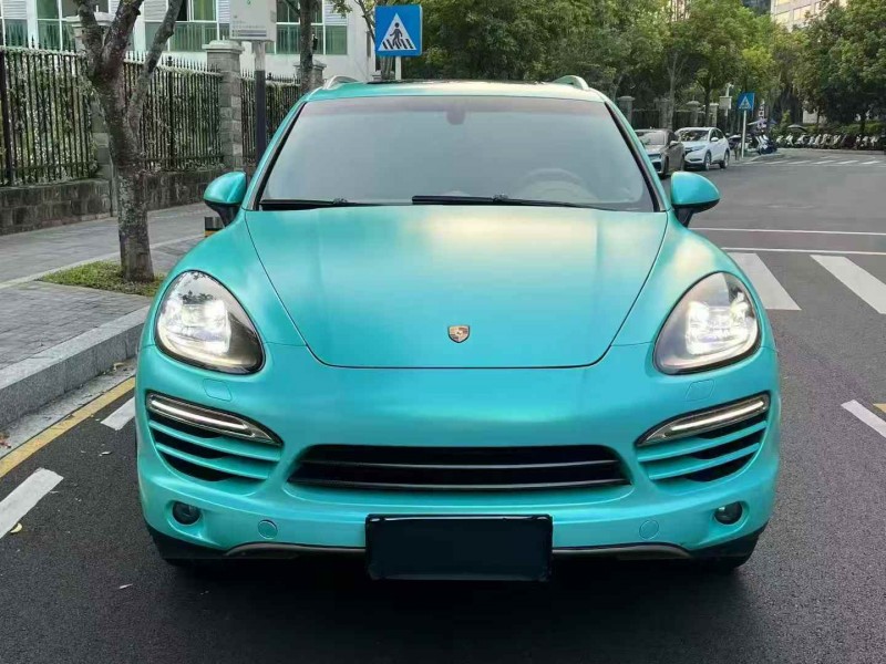 广州12年保时捷卡宴1