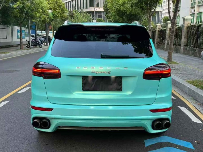 广州12年保时捷卡宴9