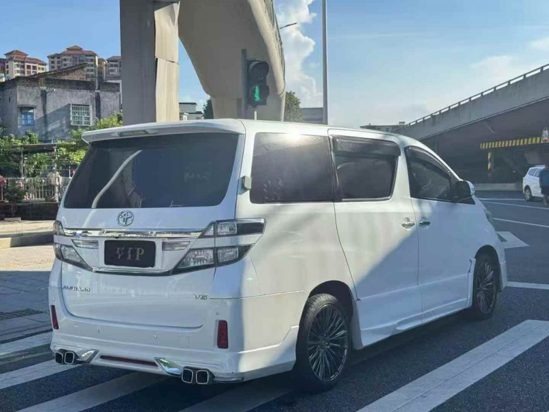 广州12年丰田埃尔法7