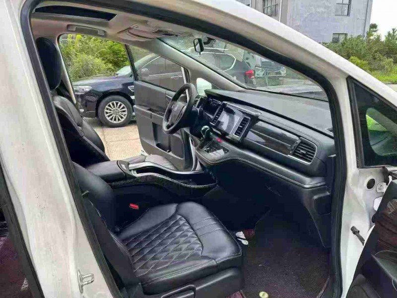 宿迁18年本田艾力绅7