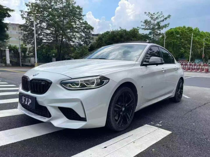 广州19年宝马1系2