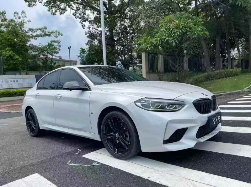 广州19年宝马1系3