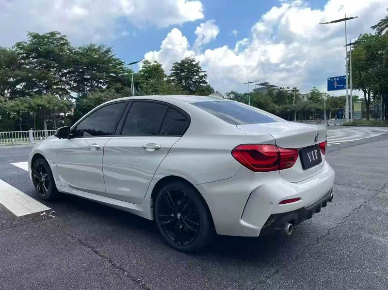 广州19年宝马1系8