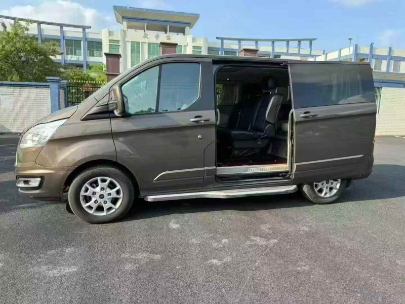 广州17年福特途睿欧2