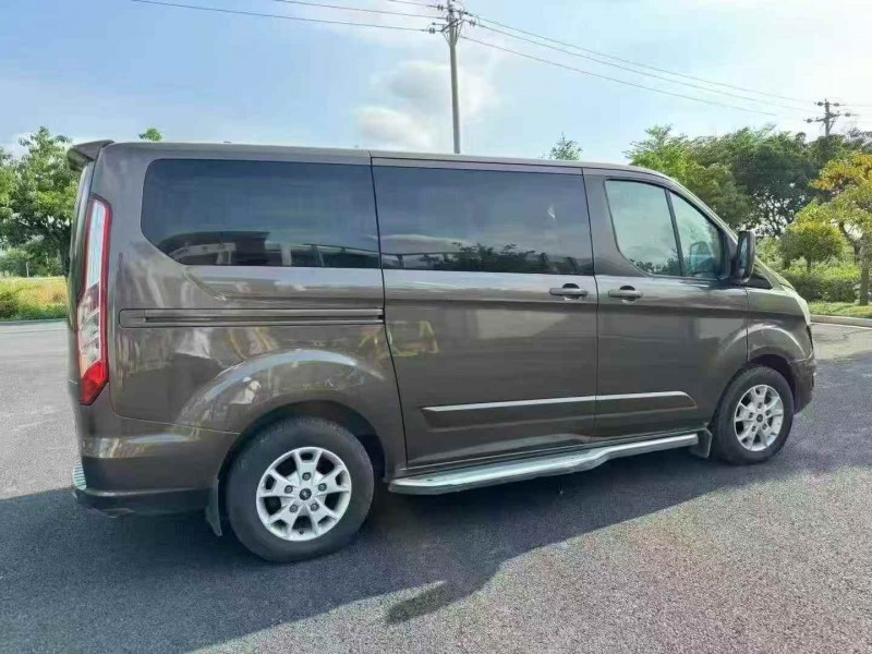 广州17年福特途睿欧8