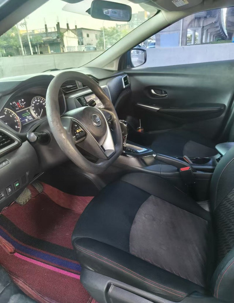 广州17年日产蓝鸟5