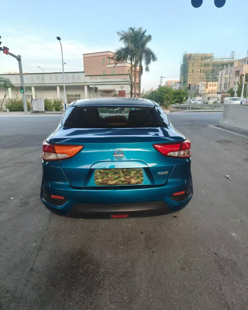 广州17年日产蓝鸟8