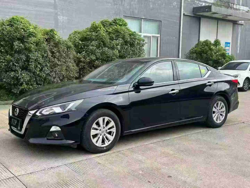 宿迁21年日产天籁3