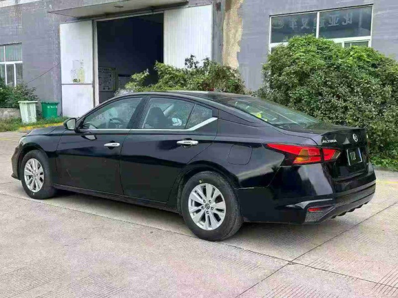 宿迁21年日产天籁8