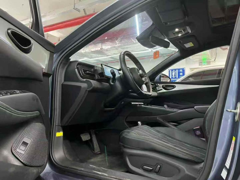 广州24年比亚迪海豹4