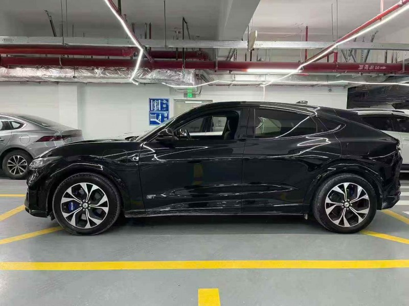 广州22年福特电马8