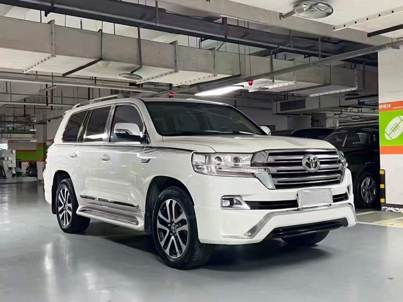 广州16年丰田兰德酷路泽2