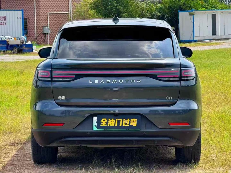 广州23年零跑汽车C119