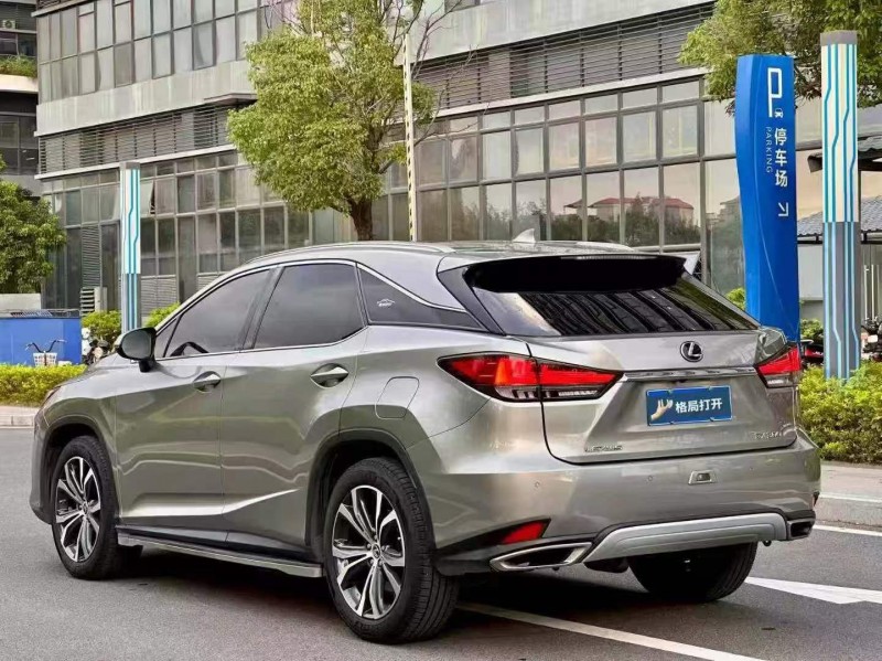 东莞20年雷克萨斯RX8