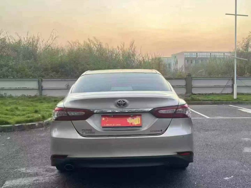 广州19年丰田凯美瑞9