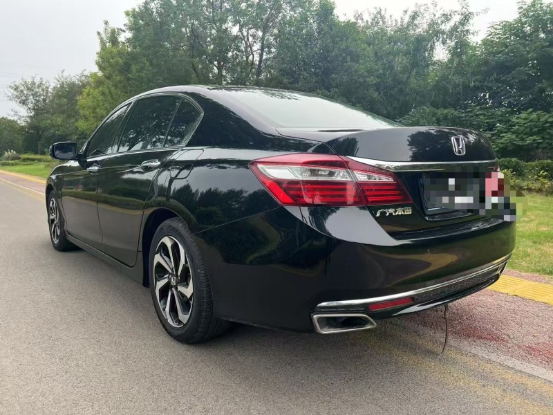 枣庄18年本田雅阁9