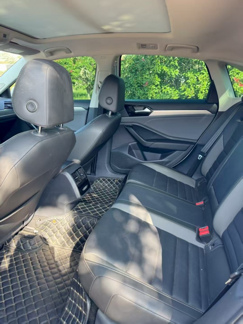 枣庄21年大众速腾5