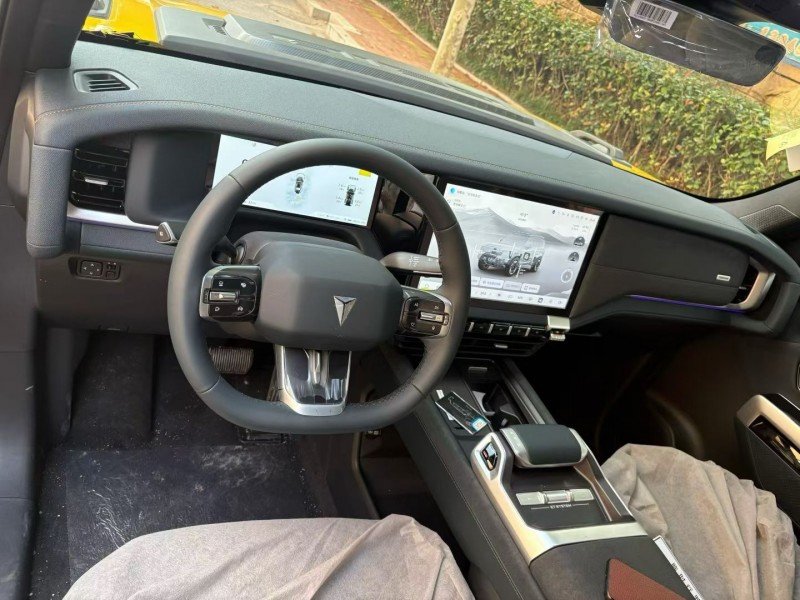 青岛25年长安汽车深蓝6