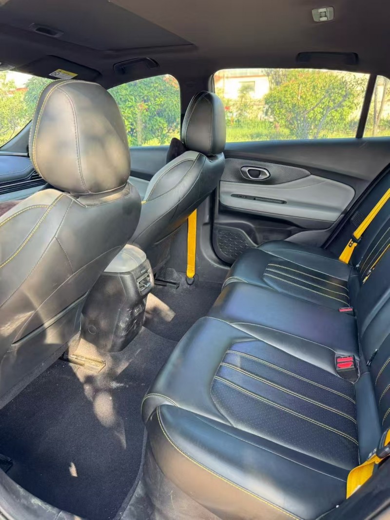 枣庄21年传祺影豹5