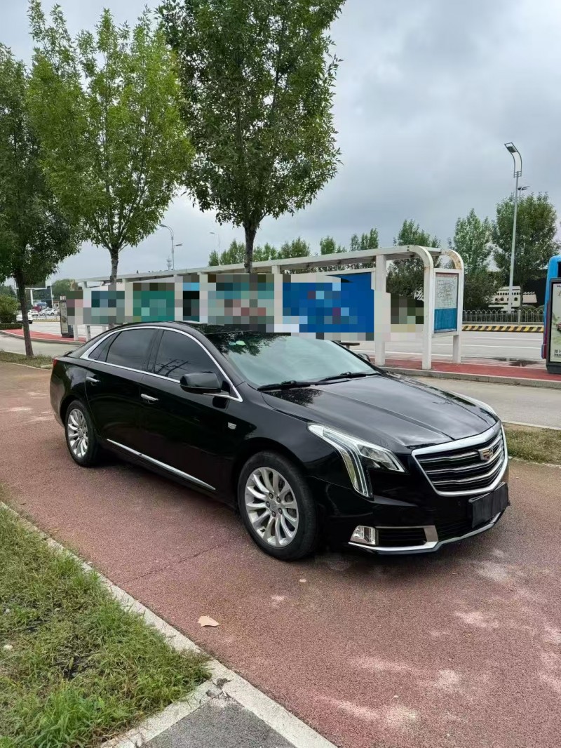 枣庄17年凯迪拉克XTS3