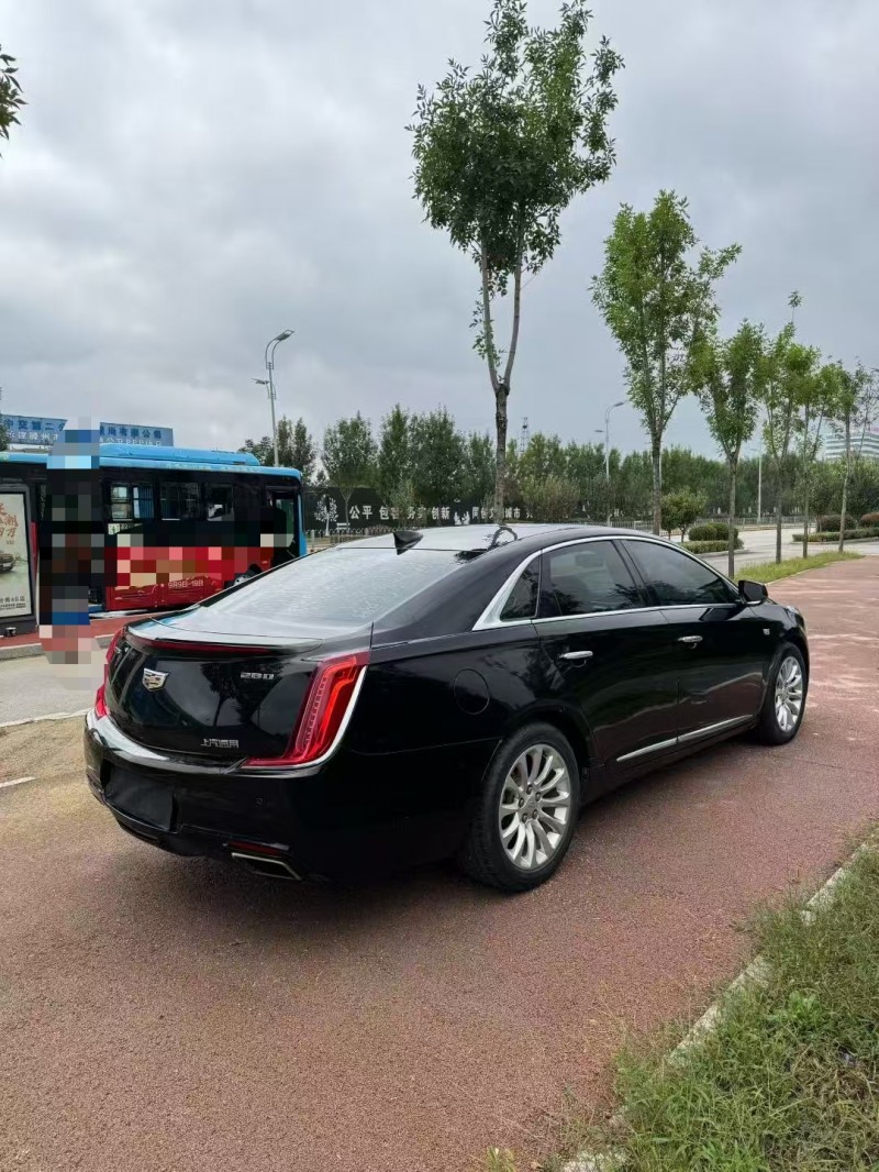 枣庄17年凯迪拉克XTS8