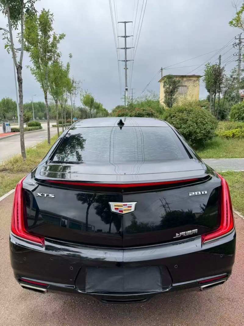 枣庄17年凯迪拉克XTS9