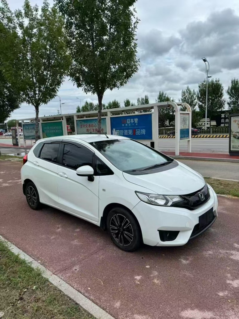 枣庄15年本田飞度3