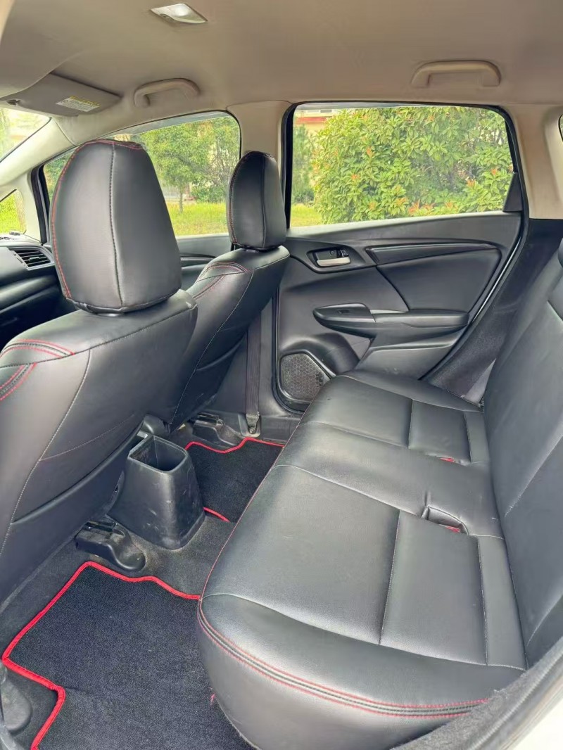 枣庄15年本田飞度5