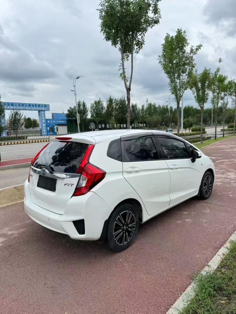 枣庄15年本田飞度8