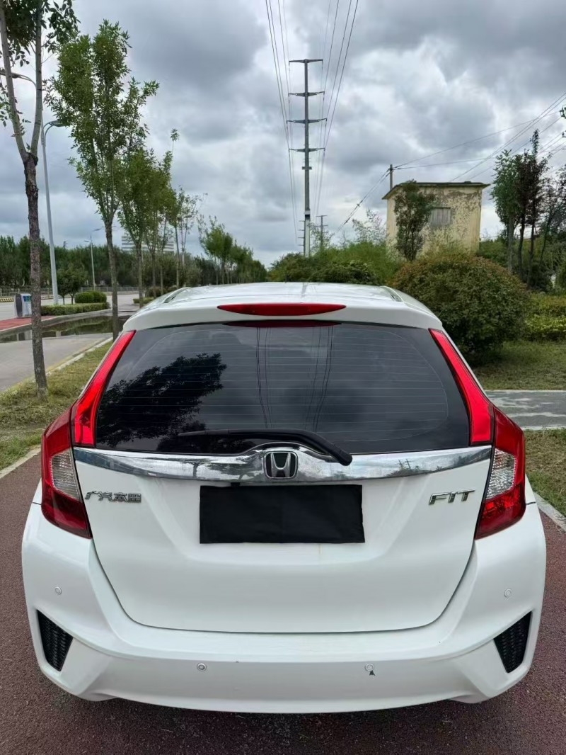 枣庄15年本田飞度9