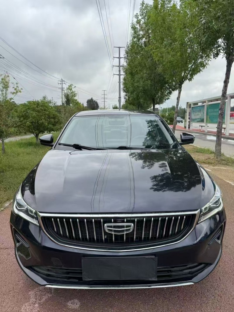 枣庄22年吉利帝豪1