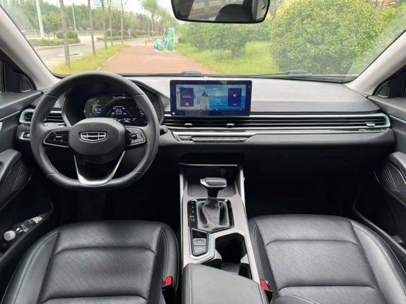 枣庄22年吉利帝豪6