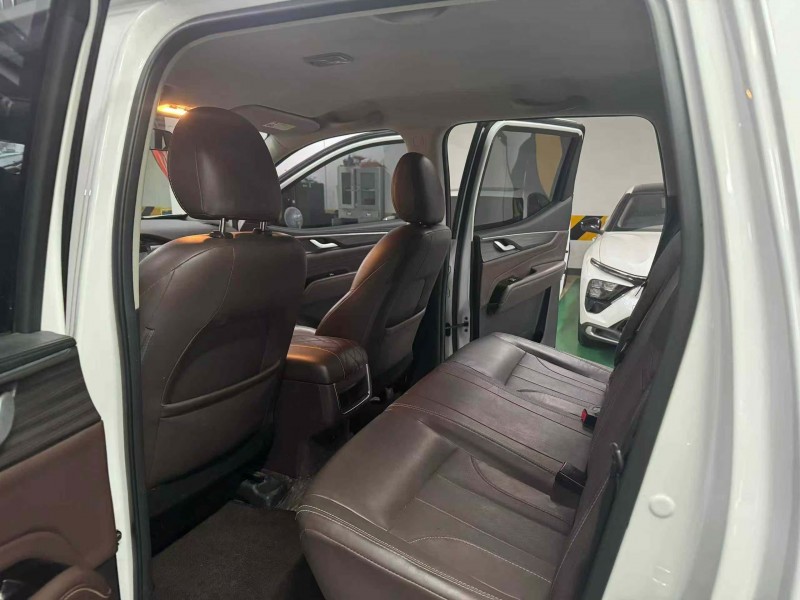 成都23年东风锐骐皮卡6