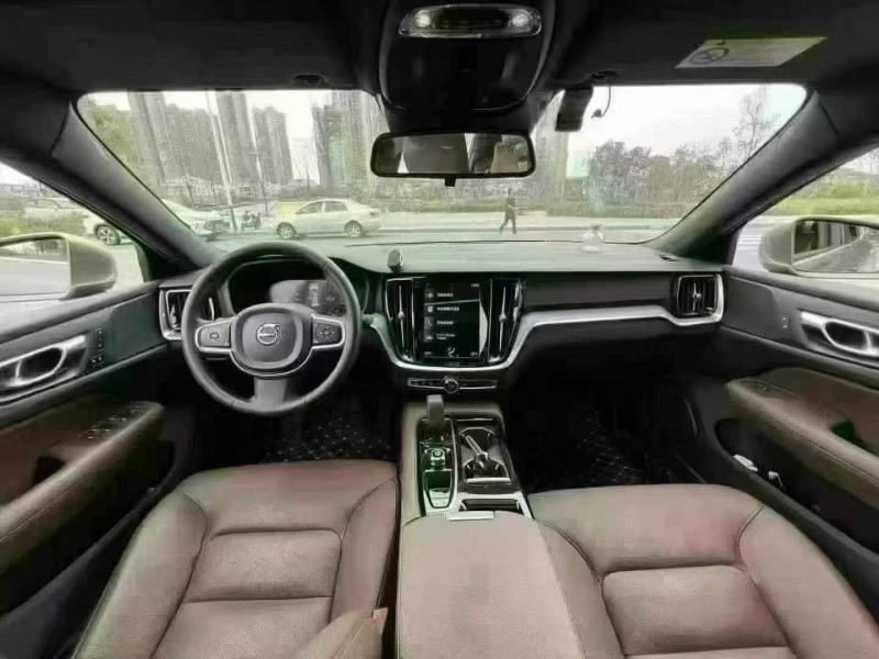 东莞22年沃尔沃S60L4