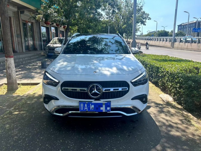 太原24年奔驰GLA1