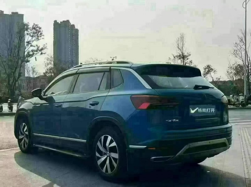 东莞19年大众探岳8