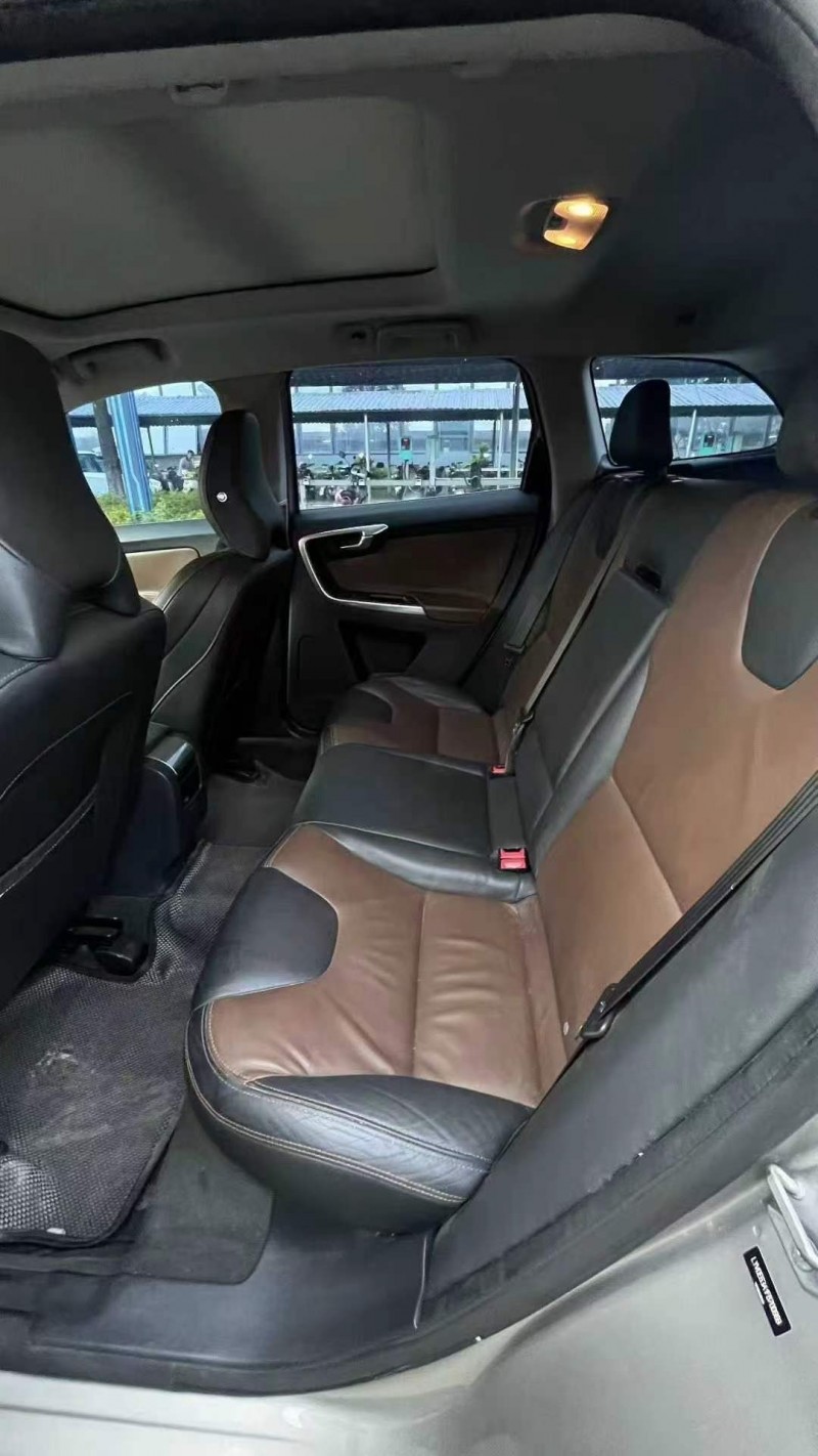 东莞15年沃尔沃XC604