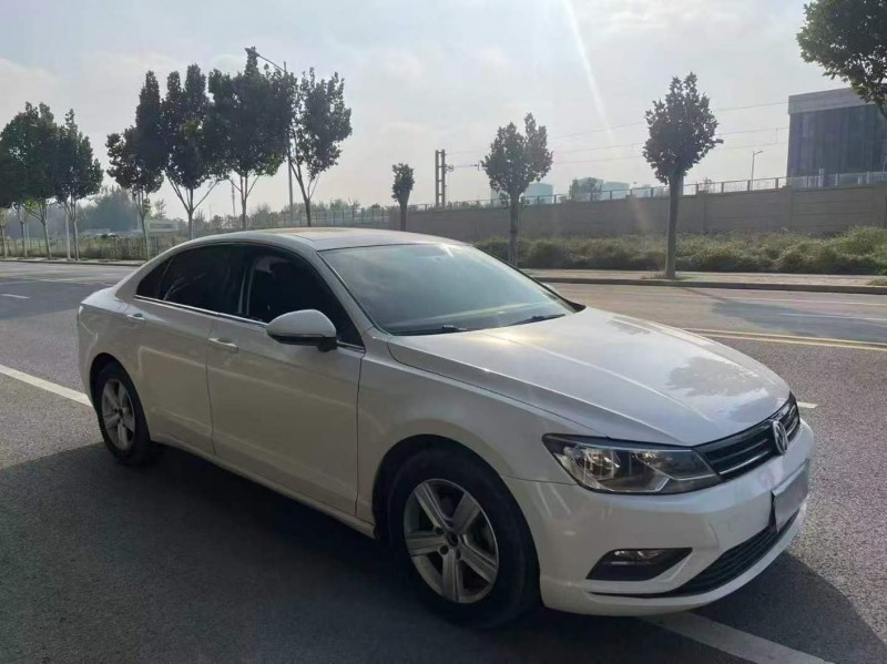 郑州17年大众凌渡8