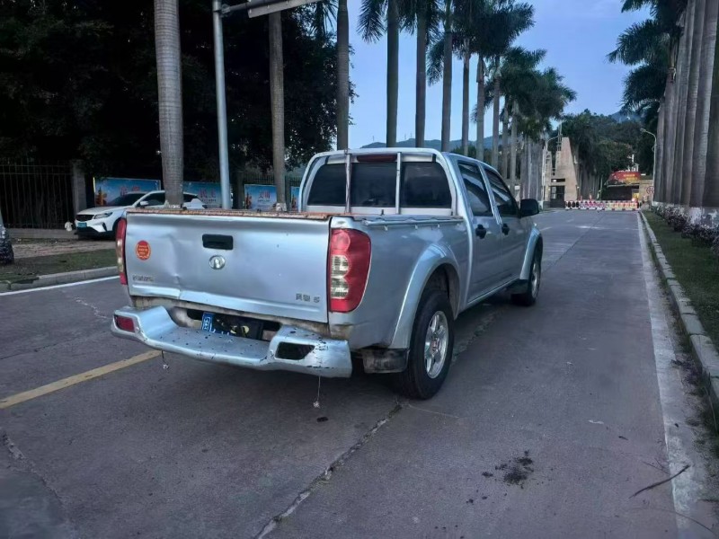 厦门20年长城汽车风骏8